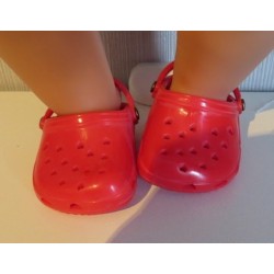 crocs rood met hartjes baby born 43cm
