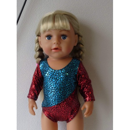 turnpakje rood met blauw  baby born 43cm