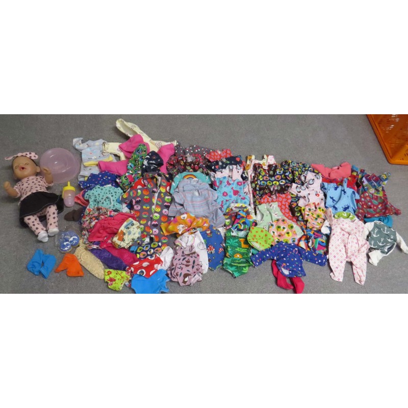 little baby born 30cm met heel veel kleertjes little baby born 30cm met heel veel kleertjes
