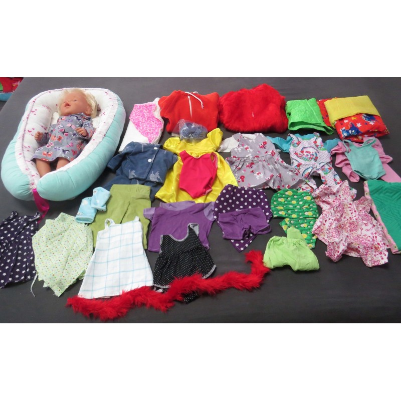 baby born pop 43cm met pakket kleertjes baby born pop 43cm met pakket kleertjes