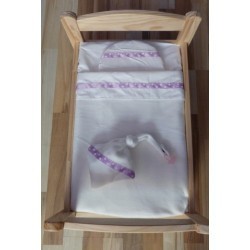 lakensetje met lila polka dots
