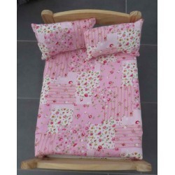 dekbed setje roze wit gebloemd