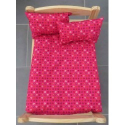 dekbed setje hard roze met kleine bloemetjes
