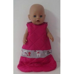 slaapzak gewatteerd hard roze met poedels baby born 43cm