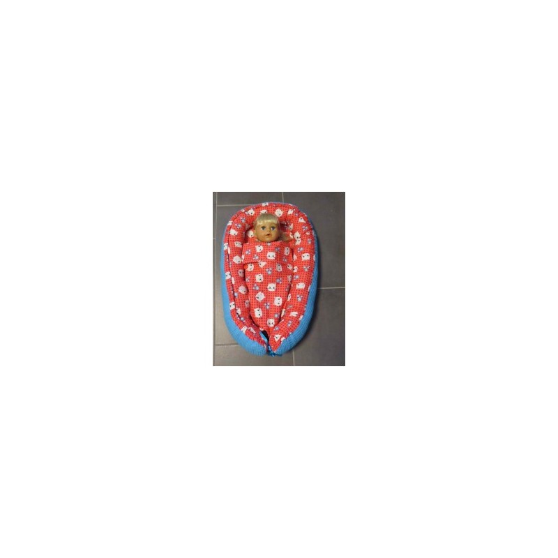 poppennestje hard roze kat met blauw poppennestje hard roze kat met blauw