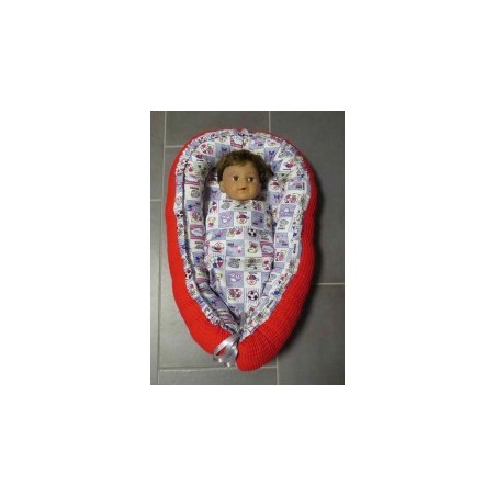 poppennestje beren met rood