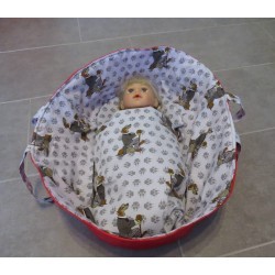 reiswieg grijs boze wolf met rood voor poppen van 40t/m 48cm