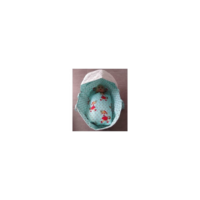 reiswiegkap mint met wit voor poppen van 40t/m 48cm