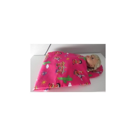 dekbed setje hard roze speciaal voor in reiswieg voor poppen van 40t/m 48cm