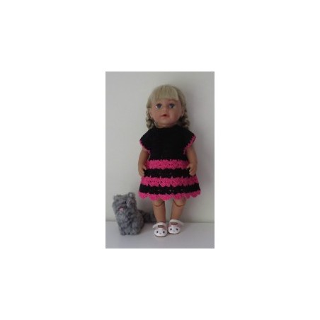 gehaakte jurk zwart met hard roze baby born 43cm