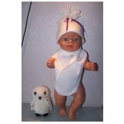 muts met sjaal wit met paars lintje baby born 43cm