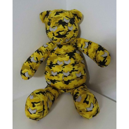 knuffel beer leger print geel 30cm